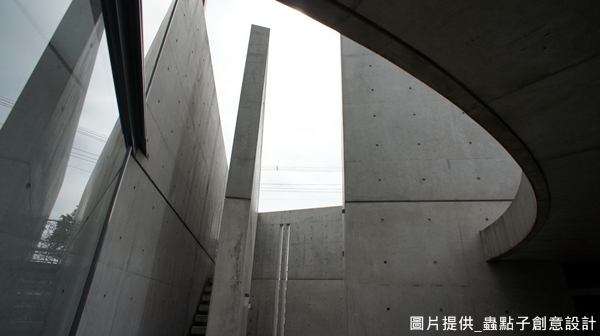 「我們沒有花俏的色調，也沒有華麗的材質，更沒有絢爛